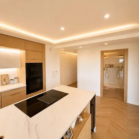 Magnifique 3 Pièces 80m2 Avec Pisicine *