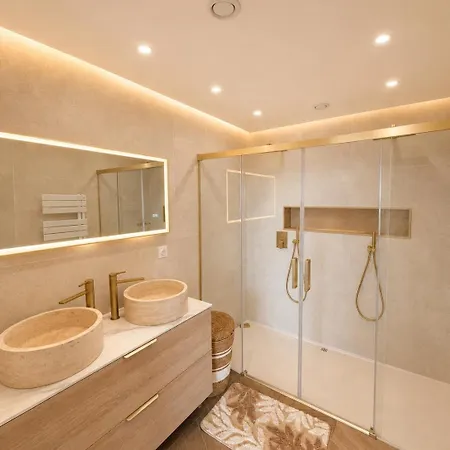 Magnifique 3 Pieces 80m2 Avec Pisicine